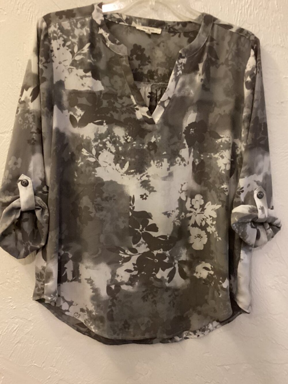 Maurices Size Medium V Neck, Gray & White Semi Sheer Roll Tab Sleeve Blouse